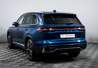 Подержанный автомобиль Geely Monjaro 2023 года (7 фото)