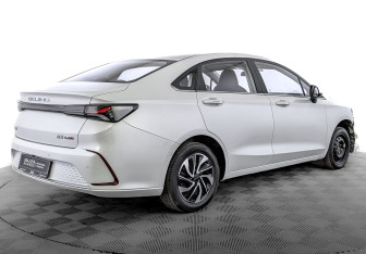 Подержанный автомобиль BAIC U5 Plus 2024 года (5 фото)