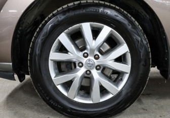 Подержанный автомобиль Nissan Murano Suv 2014 года (25 фото)