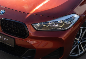 Подержанный автомобиль BMW X2 2020 года (23 фото)