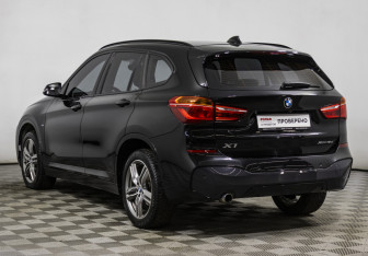 Подержанный автомобиль BMW X1 2018 года (7 фото)