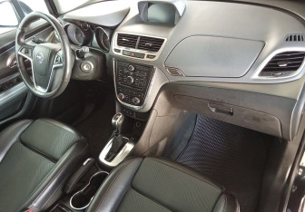 Подержанный автомобиль Opel Mokka 2013 года (11 фото)