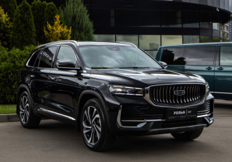 Подержанный автомобиль Geely Monjaro 2024 года (2 фото)