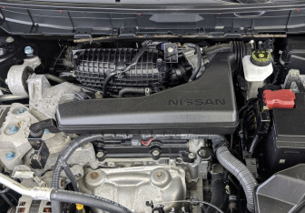Подержанный автомобиль Nissan X-Trail 2017 года (9 фото)