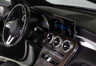 Подержанный автомобиль Mercedes-Benz GLC Coupe 2020 года (18 фото)