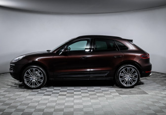 Подержанный автомобиль Porsche Macan 2015 года (8 фото)