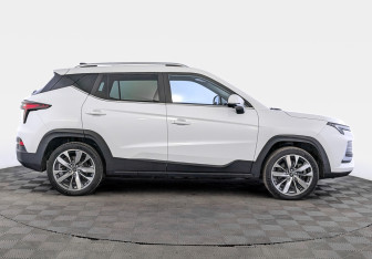 Подержанный автомобиль Москвич 3е 2023 года (4 фото)