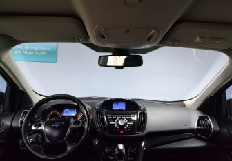 Подержанный автомобиль Ford Kuga 2013 года (15 фото)