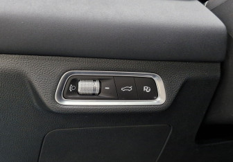 Подержанный автомобиль Geely Coolray 2024 года (7 фото)