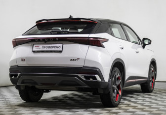 Подержанный автомобиль Omoda C5 2022 года (5 фото)