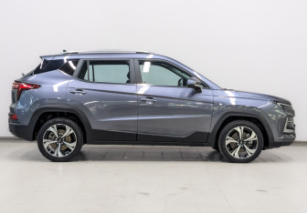 Подержанный автомобиль Москвич 3 2023 года (4 фото)