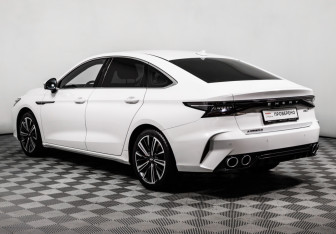 Подержанный автомобиль Chery Arrizo 8 2023 года (7 фото)