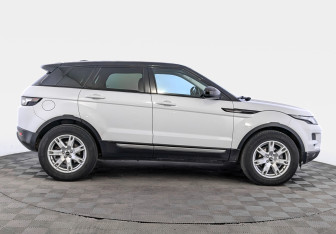 Подержанный автомобиль Land Rover Range Rover Evoque 2014 года (4 фото)
