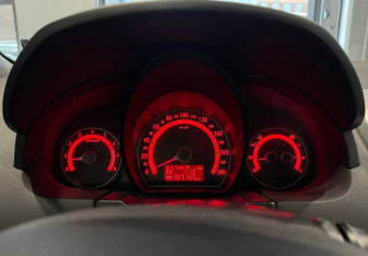 Подержанный автомобиль Kia Ceed Wagon 2010 года (14 фото)