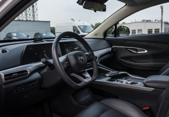 Подержанный автомобиль Changan UNI-T 2023 года (9 фото)