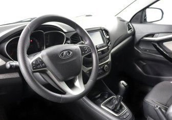 Подержанный автомобиль LADA (ВАЗ) Vesta Sedan 2018 года (8 фото)