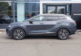 Подержанный автомобиль Kia Sportage 2022 года (8 фото)