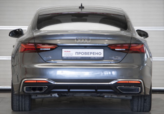 Подержанный автомобиль Audi A5 Liftback 2023 года (5 фото)