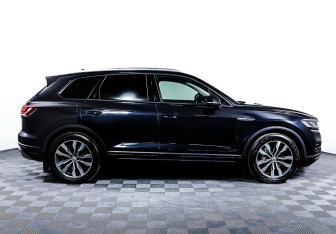 Подержанный автомобиль Volkswagen Touareg 2018 года (4 фото)