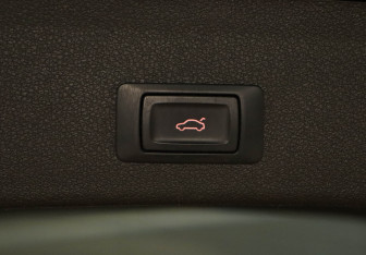 Подержанный автомобиль Audi Q5 2015 года (22 фото)