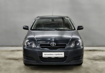 Подержанный автомобиль Toyota Corolla Hatchback 2007 года (2 фото)
