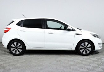 Подержанный автомобиль Kia Rio Hatchback 2014 года (4 фото)