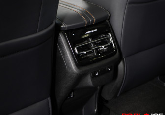 Подержанный автомобиль Changan UNI-K 2024 года (17 фото)