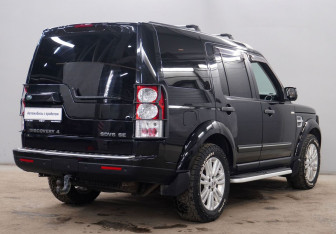 Подержанный автомобиль Land Rover Discovery 2012 года (8 фото)
