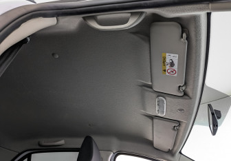 Подержанный автомобиль Renault Logan Sedan 2017 года (21 фото)