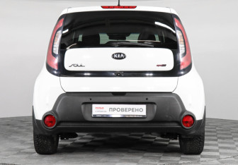 Подержанный автомобиль Kia Soul 2016 года (6 фото)