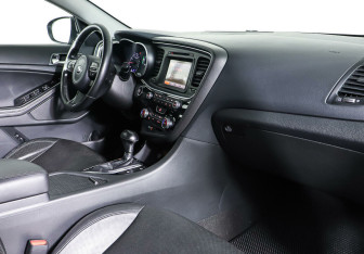 Подержанный автомобиль Kia Optima Sedan 2014 года (9 фото)