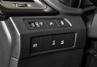 Подержанный автомобиль Hyundai Santa Fe 2015 года (16 фото)