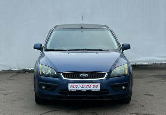 Подержанный автомобиль Ford Focus Hatchback 2006 года (2 фото)