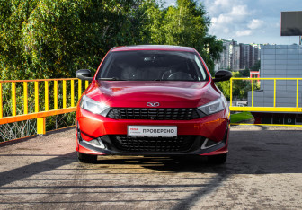 Подержанный автомобиль Kaiyi E5 2023 года (2 фото)