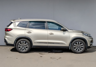 Подержанный автомобиль Chery Tiggo 8 2020 года (4 фото)