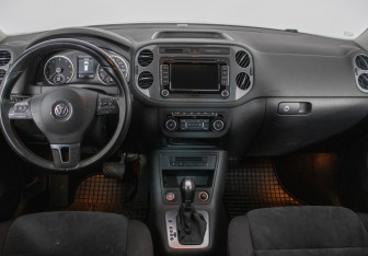 Подержанный автомобиль Volkswagen Tiguan 2014 года (13 фото)