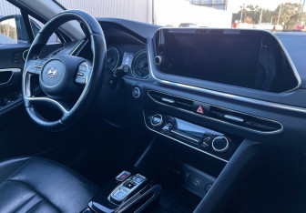 Подержанный автомобиль Hyundai Sonata 2019 года (9 фото)