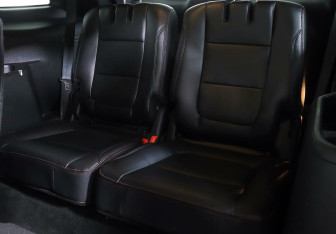 Подержанный автомобиль Ford Explorer 2016 года (16 фото)