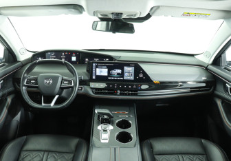 Подержанный автомобиль Changan UNI-K 2023 года (12 фото)