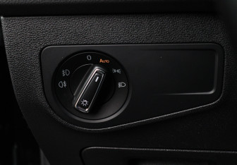 Подержанный автомобиль Volkswagen Tiguan 2018 года (14 фото)