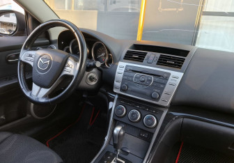 Подержанный автомобиль Mazda 6 Wagon 2008 года (9 фото)