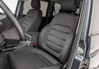 Подержанный автомобиль УАЗ Patriot 2022 года (20 фото)