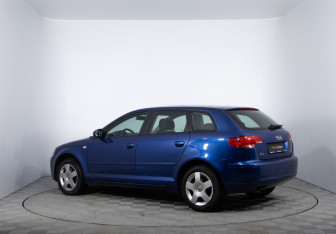 Подержанный автомобиль Audi A3 Hatchback 2007 года (7 фото)