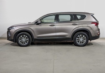 Подержанный автомобиль Hyundai Santa Fe 2020 года (8 фото)