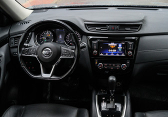 Подержанный автомобиль Nissan X-Trail 2021 года (9 фото)