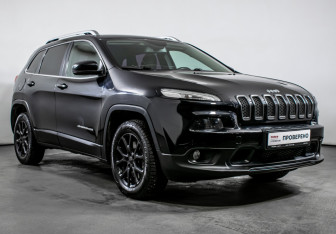 Подержанный автомобиль Jeep Cherokee 2014 года (3 фото)