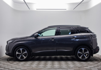 Подержанный автомобиль Peugeot 3008 2021 года (8 фото)