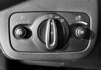 Подержанный автомобиль Ford Kuga 2017 года (24 фото)