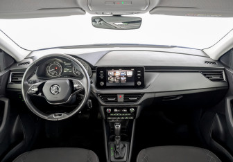 Подержанный автомобиль Skoda Rapid Liftback 2021 года (14 фото)