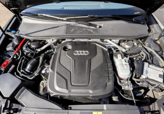 Подержанный автомобиль Audi A6 Sedan 2021 года (8 фото)